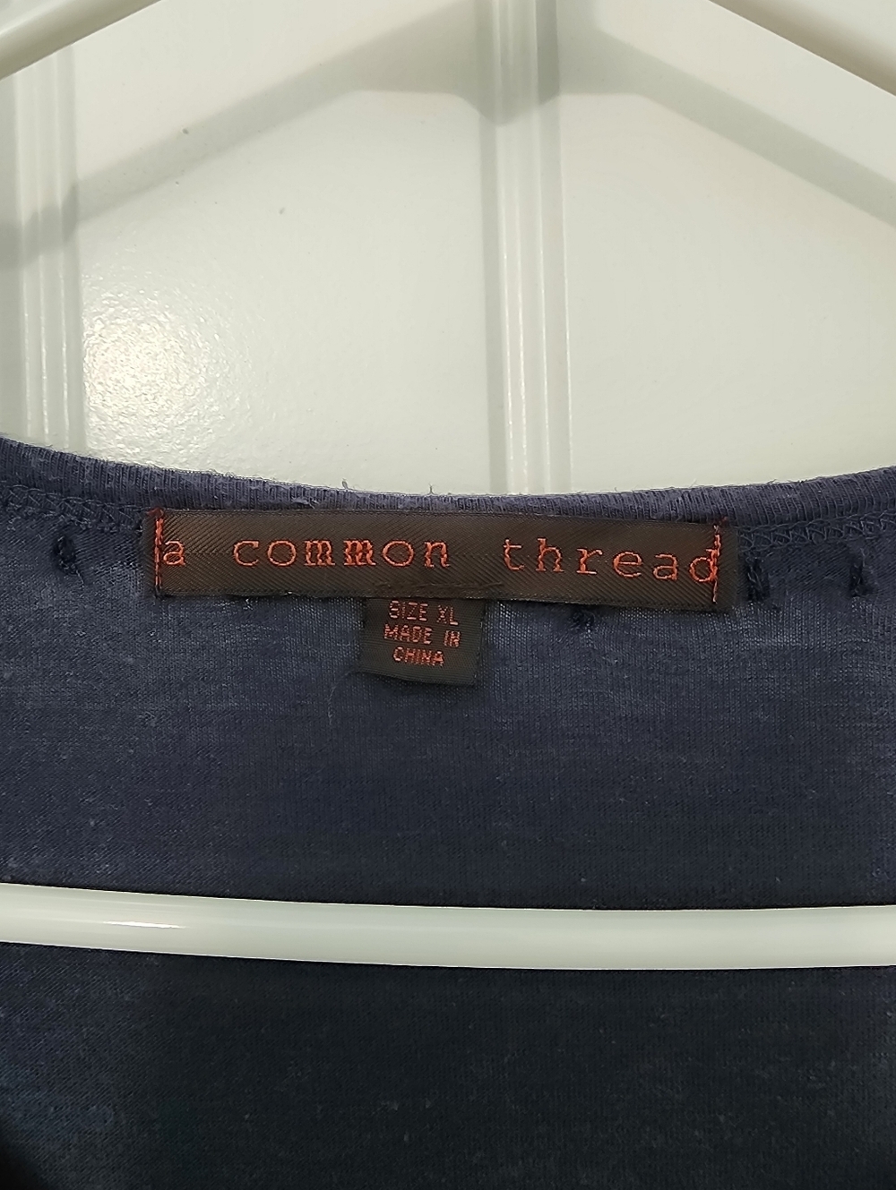 A Common Thread Heather Navy Blue Beaded Scoop-neck Short Sleeve Tee, Size XL - Picture 4 of 6